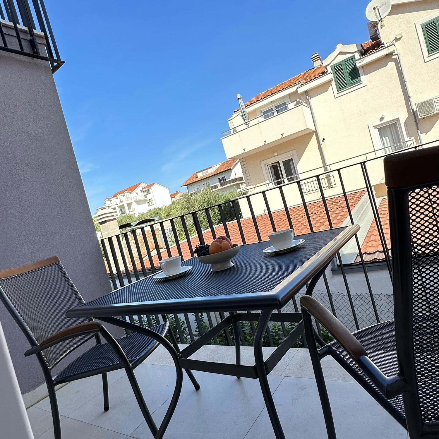 Arte Oliva Bed & Breakfast Grebastica Exterior photo
