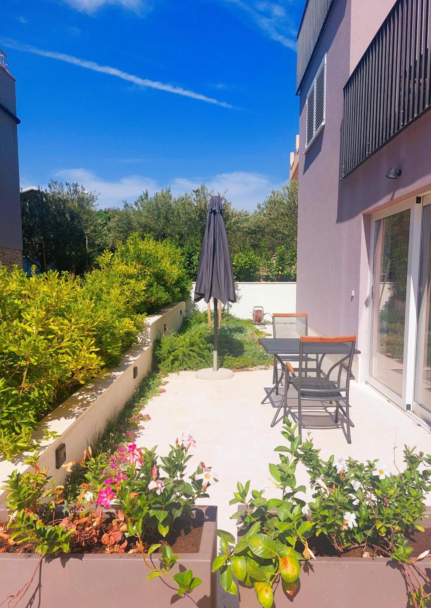 Arte Oliva Bed & Breakfast Grebastica Exterior photo